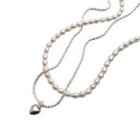 Slatkovodni Pearl Brass Chain Ogrlica, s Mesing, pozlaćen, 2 komada & modni nakit & micro utrti kubni cirkonij & za žene, bijel, Dužina 35-40 cm, Prodano By Set