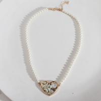 Kunststof parel ketting, Plastic Pearl, met Schelp, verschillende kleur en patroon naar keuze & mode sieraden & voor vrouw, Lengte Ca 15.74 inch, Verkocht door PC