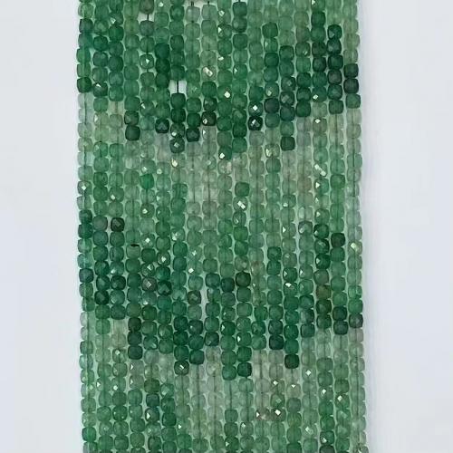 Φυσικό χαλαζία κοσμήματα χάντρες, Strawberry Quartz, Πλατεία, κλίση χρώμα & DIY & διαφορετικό μέγεθος για την επιλογή & πολύπλευρη, πράσινος, Sold Per Περίπου 38-39 cm Strand