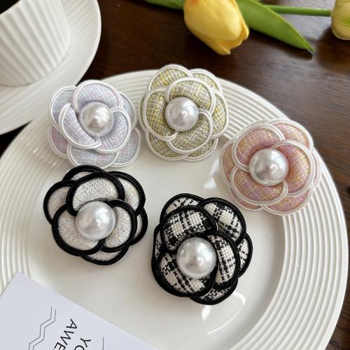 Plastic Pearl Brooch Polyester with Plastic Pearl & Brass Flower fashion jewelry & for woman 55mm Sold By PC