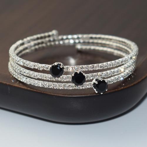 Bijoux de bracelet en alliage de zinc, avec perle de plastique, styles différents pour le choix & pavé de micro zircon & pour femme & avec strass, protéger l'environnement, sans nickel, plomb et cadmium, Diameter:5.5cm, Vendu par PC