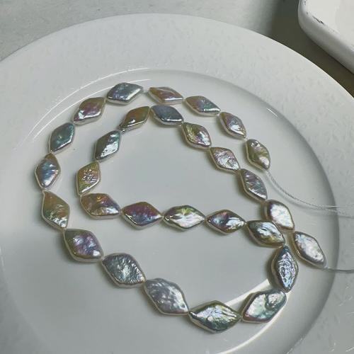 Přírodní sladkovodní perly perlí, Sladkovodní Pearl, Rhombus, DIY, bílý, 8-13mm, Prodáno za Cca 40 cm Strand
