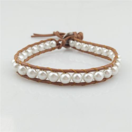 Bracelet en plastique, perle de plastique, avec vachette cordon & Acier inoxydable 304, Rond, bijoux de mode & unisexe, blanc, Longueur Environ 18 cm, Vendu par PC