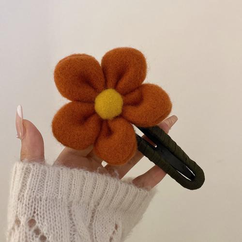 Cloth Alligator Hair Clip with Acrylic Flower for woman 128mm Sold By PC