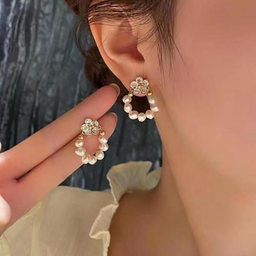 Zinc Alloy Stud Earring with ABS Plastic Pearl plated fashion jewelry & with rhinestone silver color nickel lead & cadmium free Sold By Pair