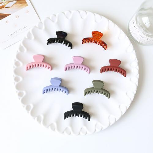 Hair Claw Clips PC-Polyester Carbonate Letter V fashion jewelry & for woman & frosted Sold By PC