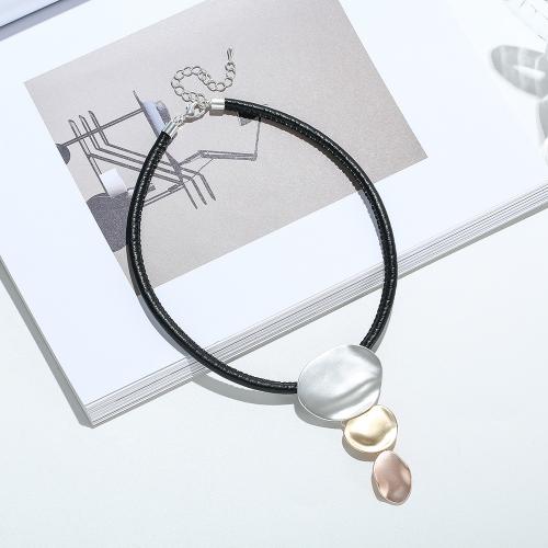 Zinc Alloy smykker halskæde, med lædersnor, med 7.5cm extender kæde, mode smykker & for kvinde, nikkel, bly & cadmium fri, Længde Ca. 46 cm, Solgt af PC