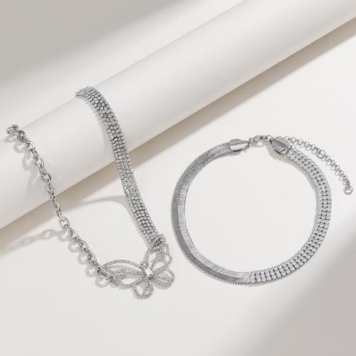 Ijzeren halskettingen, Ijzer, plated, verschillende stijlen voor de keuze & voor vrouw & met strass, zilver, Verkocht door PC