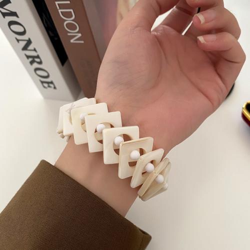 Shell Jewelry Bracelet for woman white Length 12-22 cm Sold By PC