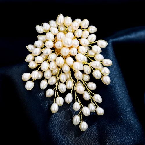 Freshwater Pearl Brooch Brass with Freshwater Pearl real gold plated for woman white nickel lead & cadmium free Sold By PC