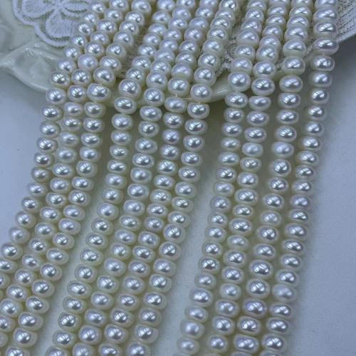 Keishi kultivované sladkovodní perle, Sladkovodní Pearl, módní šperky & DIY, bílý, Length about 7-8mm, Cca 72PC/Strand, Prodáno By Strand