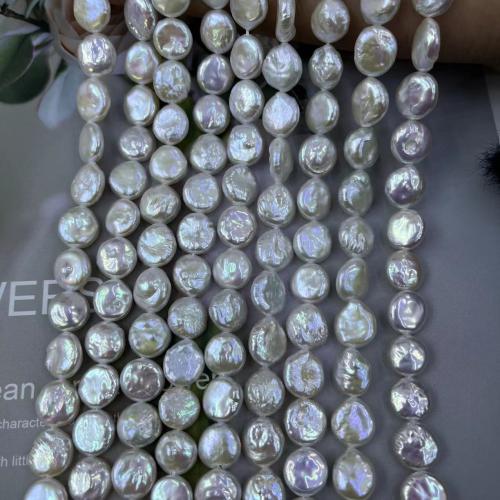 Tlačítko kultivované sladkovodní Pearl Beads, módní šperky & DIY, bílý, Length about 11-12mm, Cca 33PC/Strand, Prodáno By Strand