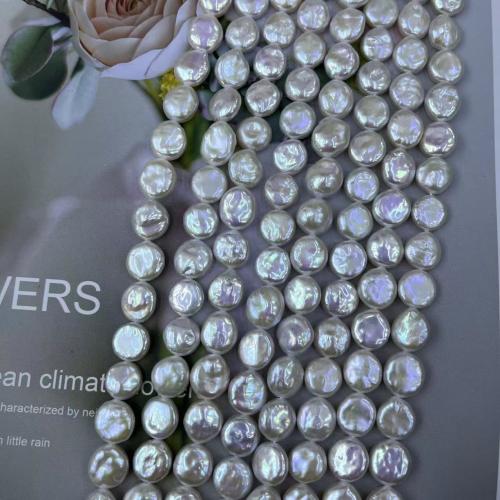 Tlačítko kultivované sladkovodní Pearl Beads, módní šperky & DIY, bílý, Length about 11-12mm, Cca 33PC/Strand, Prodáno By Strand