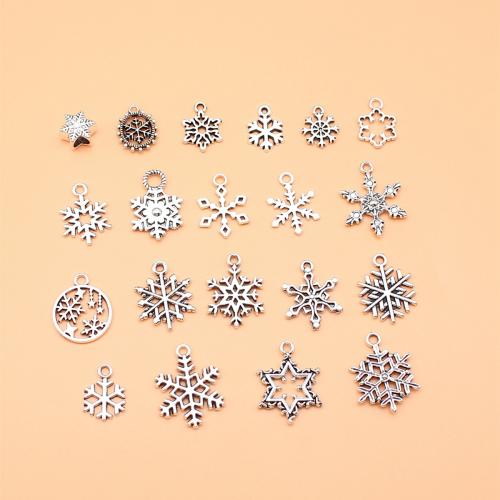 Zinc Alloy Pendants Snowflake antique silver color plated DIY nickel lead & cadmium free Sold By Set