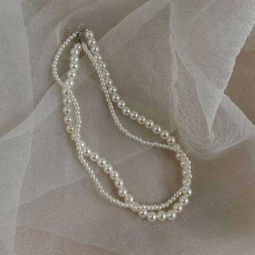 Collier de perles en plastique, perle de plastique, fait à la main, bijoux de mode & styles différents pour le choix & pour femme, blanc, Vendu par PC