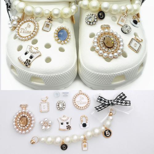 Sinkkiseos kengät ornamentti, kanssa Muovi Pearl, päällystetty, tee-se-itse & eri tyylejä valinta & tekojalokivi, Myymät PC