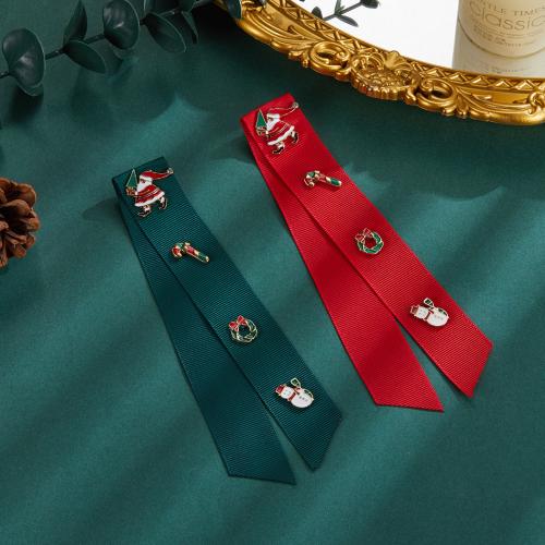 Christmas Brooches Cloth handmade Christmas Design & for woman Sold By PC
