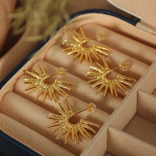 Titanium Steel  Earring Flower plated fashion jewelry golden Sold By Pair