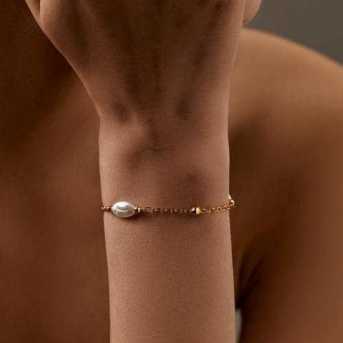 Bracelets en laiton, avec perle de plastique, avec 6cm chaînes de rallonge, Placage, bijoux de mode, Or, Longueur 17 cm, Vendu par PC