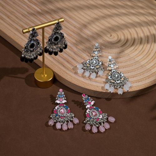 Cink Alloy Stud naušnica, s Staklene perle, za žene & emajl & s Rhinestone, više boja za izbor, 70x30mm, Prodano By par