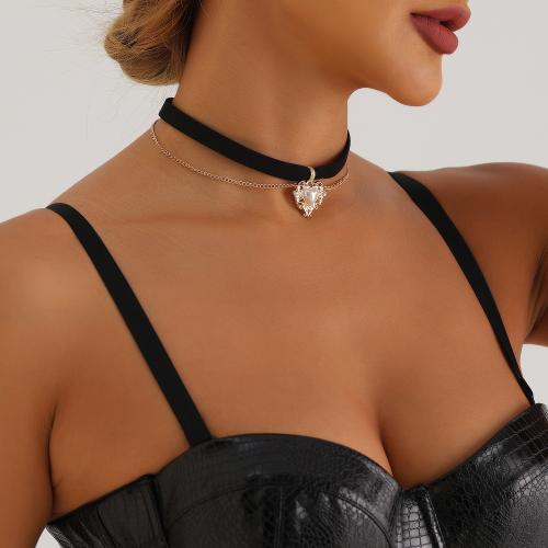 Zinc Alloy Jewelry Necklace with Velveteen & Plastic Pearl Heart gold color plated for woman black nickel lead & cadmium free Sold By PC