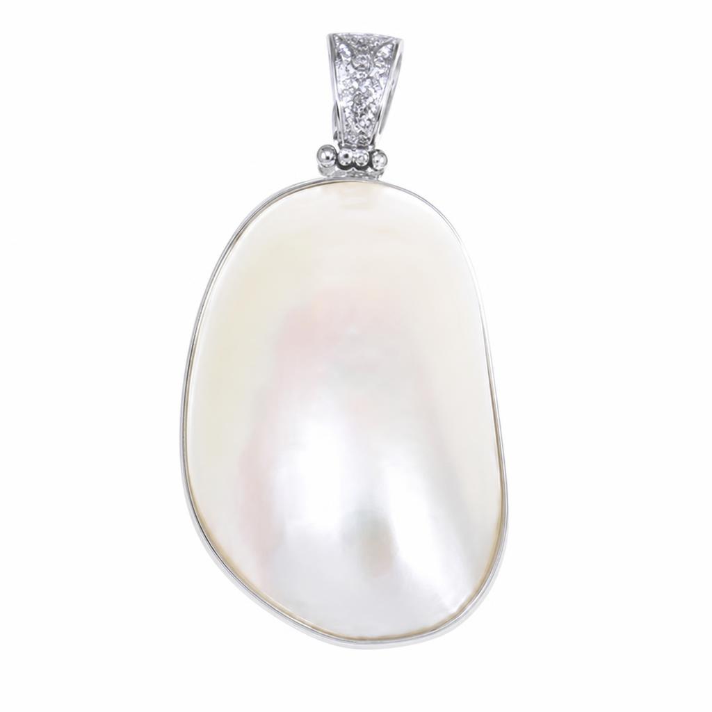 Pendentifs de coquillages blancs naturels