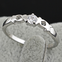 Bliver® Finger Ring, Messing, platineret, med cubic zirconia, nikkel, bly & cadmium fri, 4mm, Størrelse:7.5, Solgt af PC