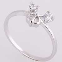 Bliver® Finger Ring, Messing, Flower, platineret, med cubic zirconia, nikkel, bly & cadmium fri, 3mm, Størrelse:6.5, Solgt af PC