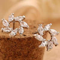 Cubic Zircon (CZ) Stud Earring, Brass, Flower, platinum plated, with cubic zirconia, clear, nickel, lead & cadmium free, 15mm, 10Pairs/Bag, Sold By Bag