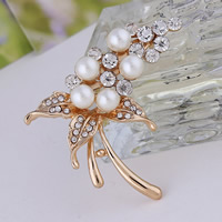 Glass Pearl Brooch Zinc Alloy Flower rose gold color plated with glass pearl & with rhinestone nickel lead & cadmium free Sold By Lot