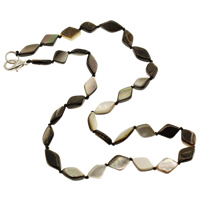 Schwarze Muschel Halskette, Messing Karabinerverschluss, Rhombus, 6-8mm, verkauft per ca. 17 ZollInch Strang