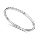 Bijoux de bracelet en alliage de zinc, avec Cristal autrichien, Plaqué de platine, 55x45mm, Diamètre intérieur:Environ 55x45mm, Longueur Environ 6.5 pouce, Vendu par PC