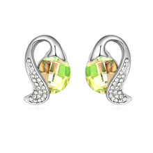 Austrian Crystal Earring Brass with Austrian Crystal  platinum plated lead & cadmium free Sold By Pair