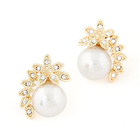 Zinc Alloy Stud Earring with Czech Rhinestone & Glass Pearl Flower real gold plated lead & cadmium free Sold By Pair