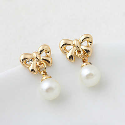 Tibetan Style Drop Earrings, with pearl, Butterfly, real gold plated, lead & cadmium free, 18x11mm, Sold By Pair