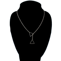 Eisen Halsketten, mit Zinklegierung, mit Verlängerungskettchen von 5.2cm, Dreieck, Platinfarbe platiniert, Oval-Kette, frei von Nickel, Blei & Kadmium, 17x17x1mm, verkauft per ca. 17.5 ZollInch Strang