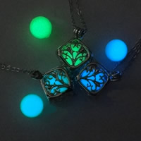 Luminated Necklace, Brass, with Fluorescent Powder Stone, Cube, platinum color plated, oval chain, more colors for choice, nickel, lead & cadmium free, 25x25mm, Sold Per Approx 17 Inch Strand