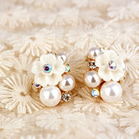 Zinc Alloy Stud Earring with ABS Plastic Pearl & Resin stainless steel post pin Flower gold color plated with rhinestone nickel lead & cadmium free Sold By Pair