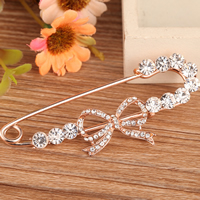 Zinc Alloy Brooches Bowknot gold color plated with rhinestone nickel lead & cadmium free 67mm Sold By Lot