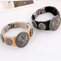 Cowhide Bracelet with Zinc Alloy Flower antique silver color plated nickel lead & cadmium free 25mm Length Approx 7.87 Inch Sold By Lot