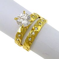 Ensemble cubique d’anneau de doigt en acier inoxydable de Zirconia, Placage de couleur d'or, avec zircone cubique & avec strass, 7mm, 4mm, Taille:8, 20ensemblessérie/lot, 2PC/fixé, Vendu par lot