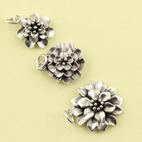 Brass Pendant Flower antique silver color plated lead & cadmium free Sold By PC