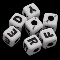 Alphabet Acryl Perlen, Würfel, gemischtes Muster & mit Brief Muster, weiß, 5mm, Bohrung:ca. 1mm, ca. 4500PCs/Tasche, verkauft von Tasche