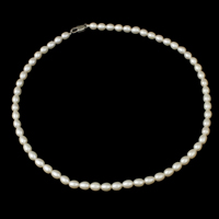Природное пресноводное жемчужное ожерелье, Пресноводные жемчуги, латунь Замок-карабин, с 5cm наполнитель цепи, Рисообразная, натуральный, белый, 5-6mm, Продан через Приблизительно 15.5 дюймовый Strand