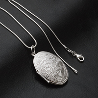 Кулон ожерелье, Латунь, Плоская овальная форма, плакированный настоящим серебром, змея цепи, не содержит свинец и кадмий, 27x38mm, Продан через Приблизительно 15.5 дюймовый Strand