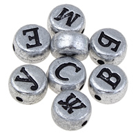 Perles acrylique alphabet, Plat rond, Plaqué de couleur d'argent, modèle mixte & avec le motif de lettre, 7x4mm, Trou:Environ 1mm, Environ 3000PC/sac, Vendu par sac