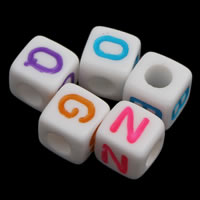 Perles acrylique alphabet, avec le motif de lettre & mélangé & couleur solide, blanc, 8x8mm, Trou:Environ 3mm, Environ 1150PC/sac, Vendu par sac