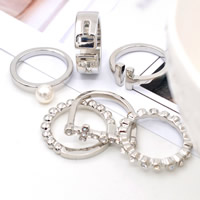 Zinc Alloy Ring Set with ABS Plastic Pearl platinum color plated with rhinestone lead & cadmium free 16-17mm US Ring .5 Sold By Set