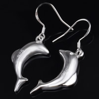 Boucles d'oreilles pendantes en laiton, dauphin, Plaqué d'argent, sans plomb et cadmium, 14x27mm, Vendu par paire