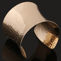 Железо браслет-манжеты, плакирован золотом, не содержит свинец и кадмий, 53mm, внутренний диаметр:Приблизительно 60mm, длина:Приблизительно 7 дюймовый, продается PC